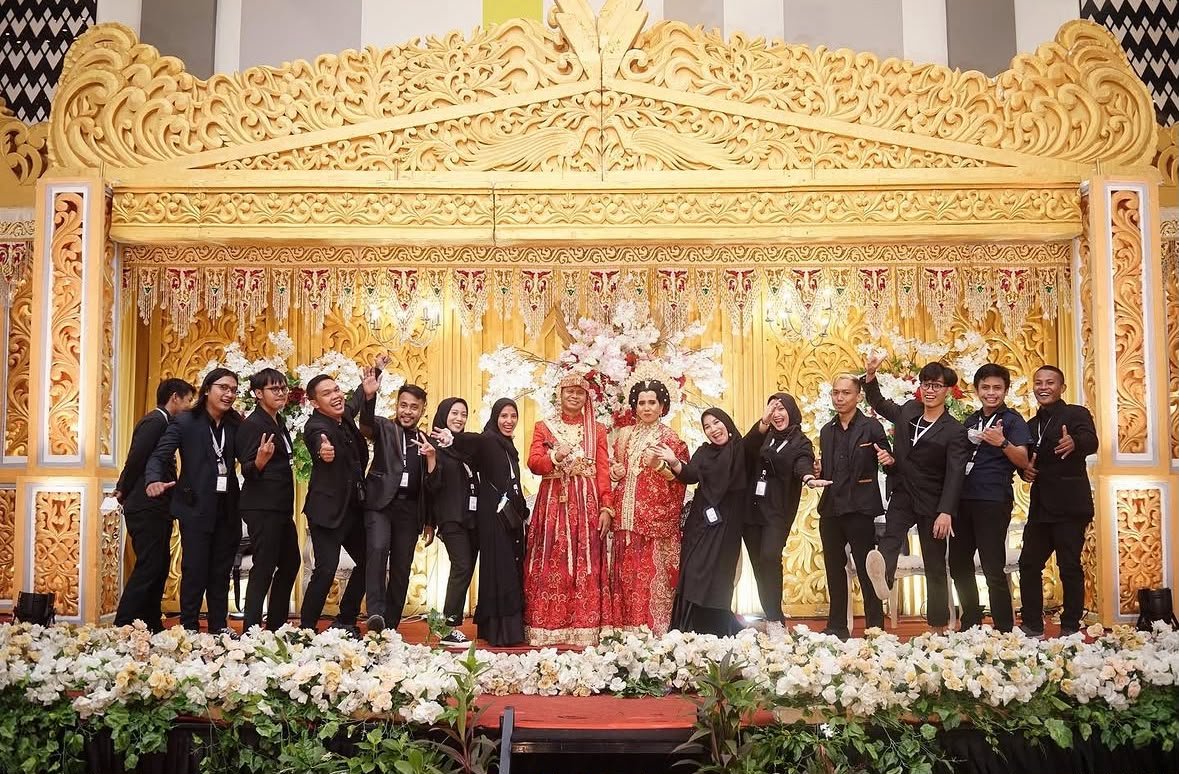 Tim Virendra Group di pernikahan mewah